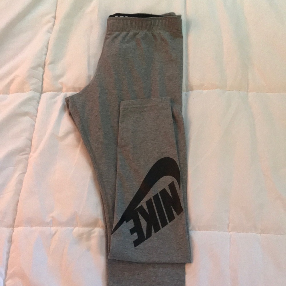 Nike leggings